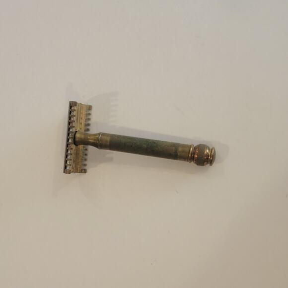 Antique Gillette Safety Razor gold tone Made in USA pat date jan 13, 1920 - Picture 4 of 15
